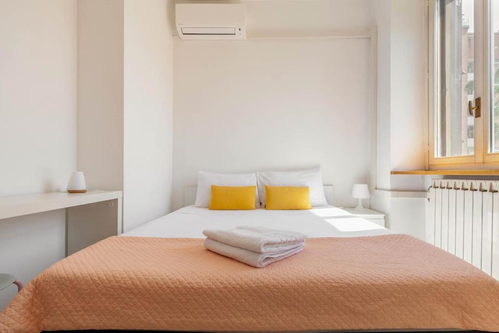 Marghera House - San Siro Netflix & Wifi Milan Luaran gambar